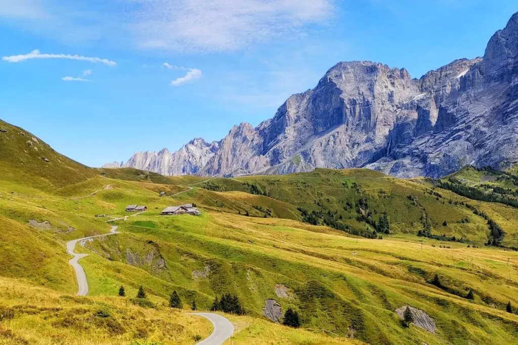 Von Grindelwald First kann man auch auf die Grosse Scheidegg wandern.