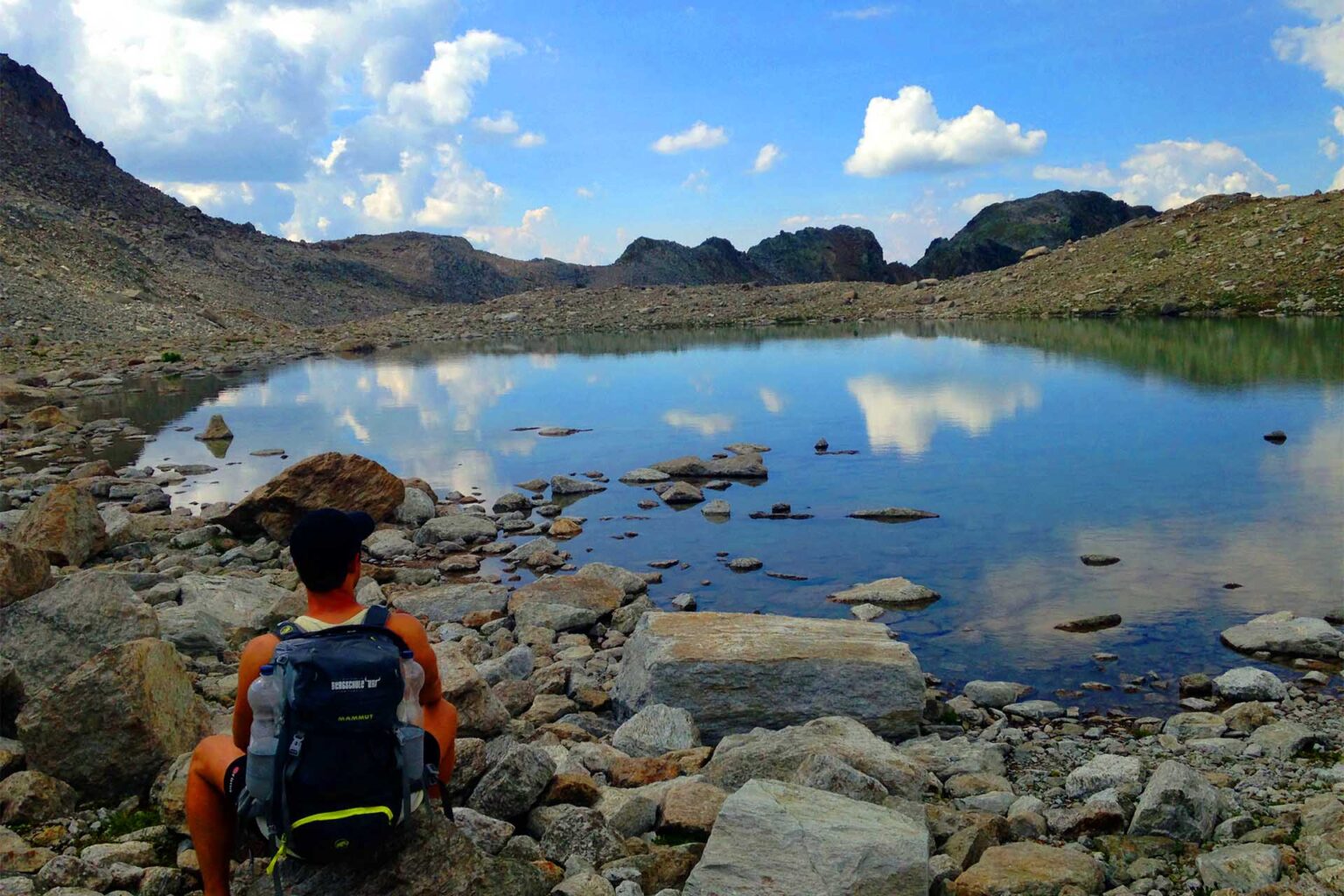 Jöriseen Hike: The MOST BEAUTIFUL lake hike in Switzerland