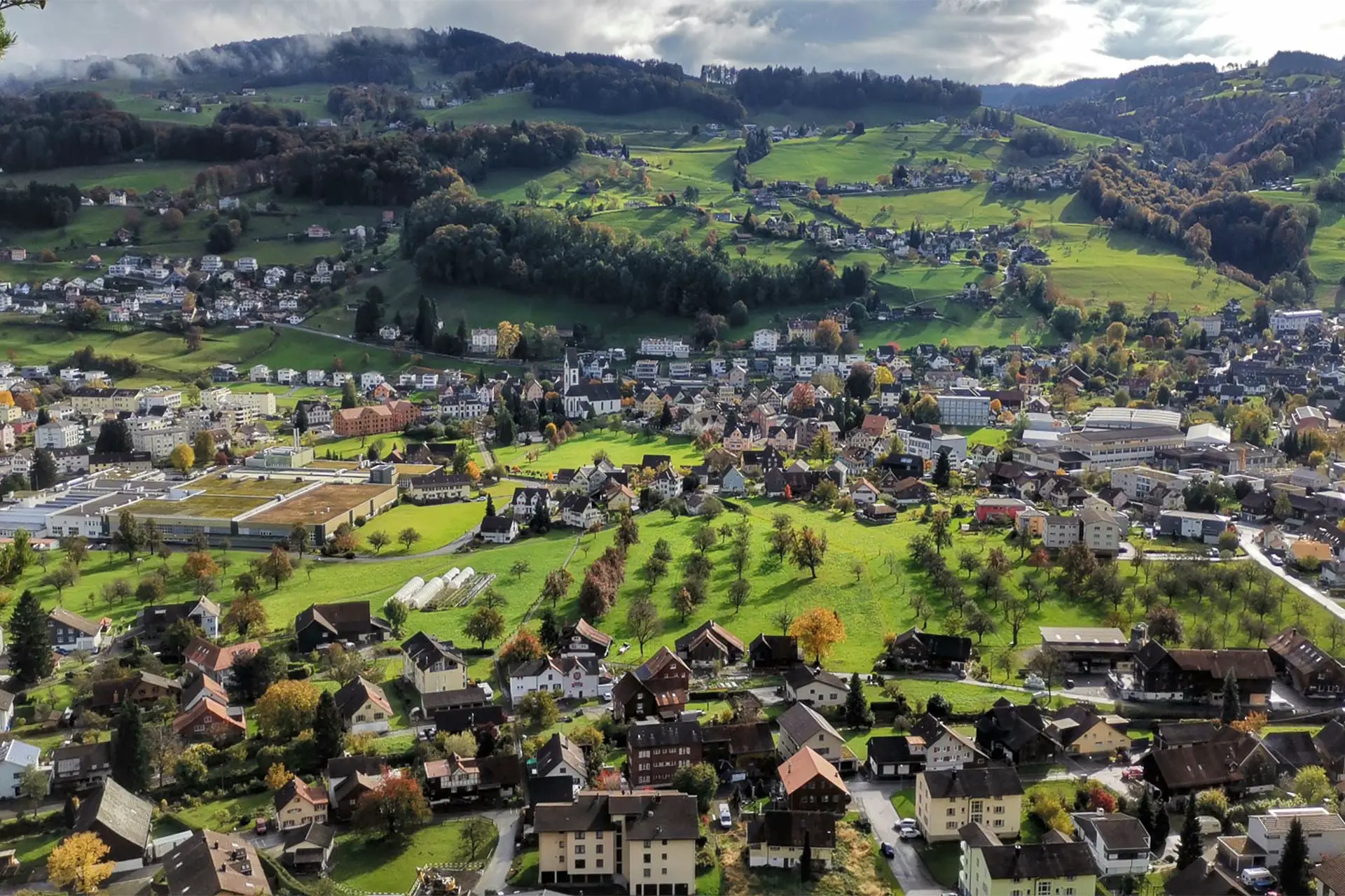 La randonnée gastronomique offre un paysage digne d'une carte postale près de St.Gallen.