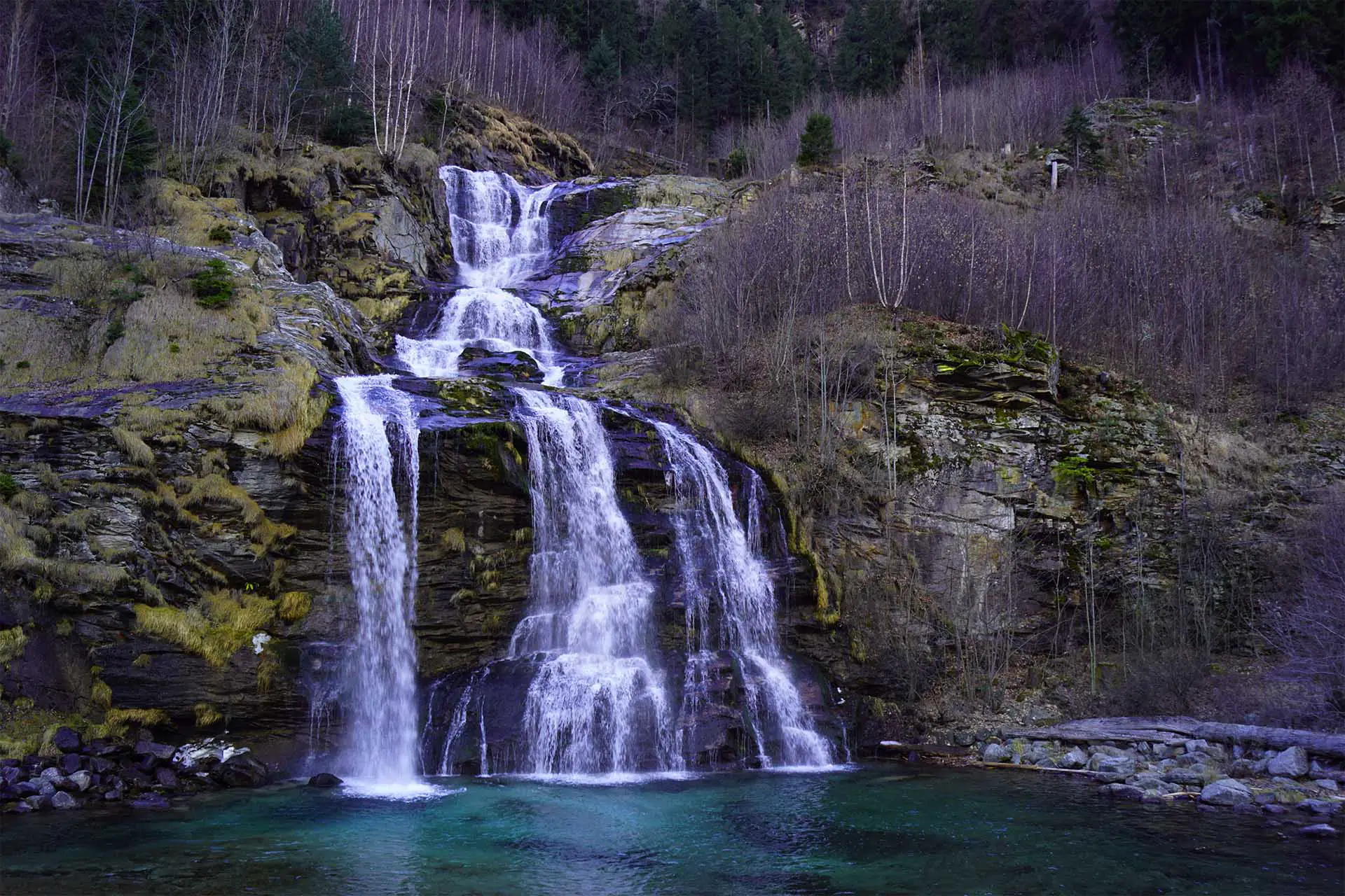 Piumogna Waterfall
