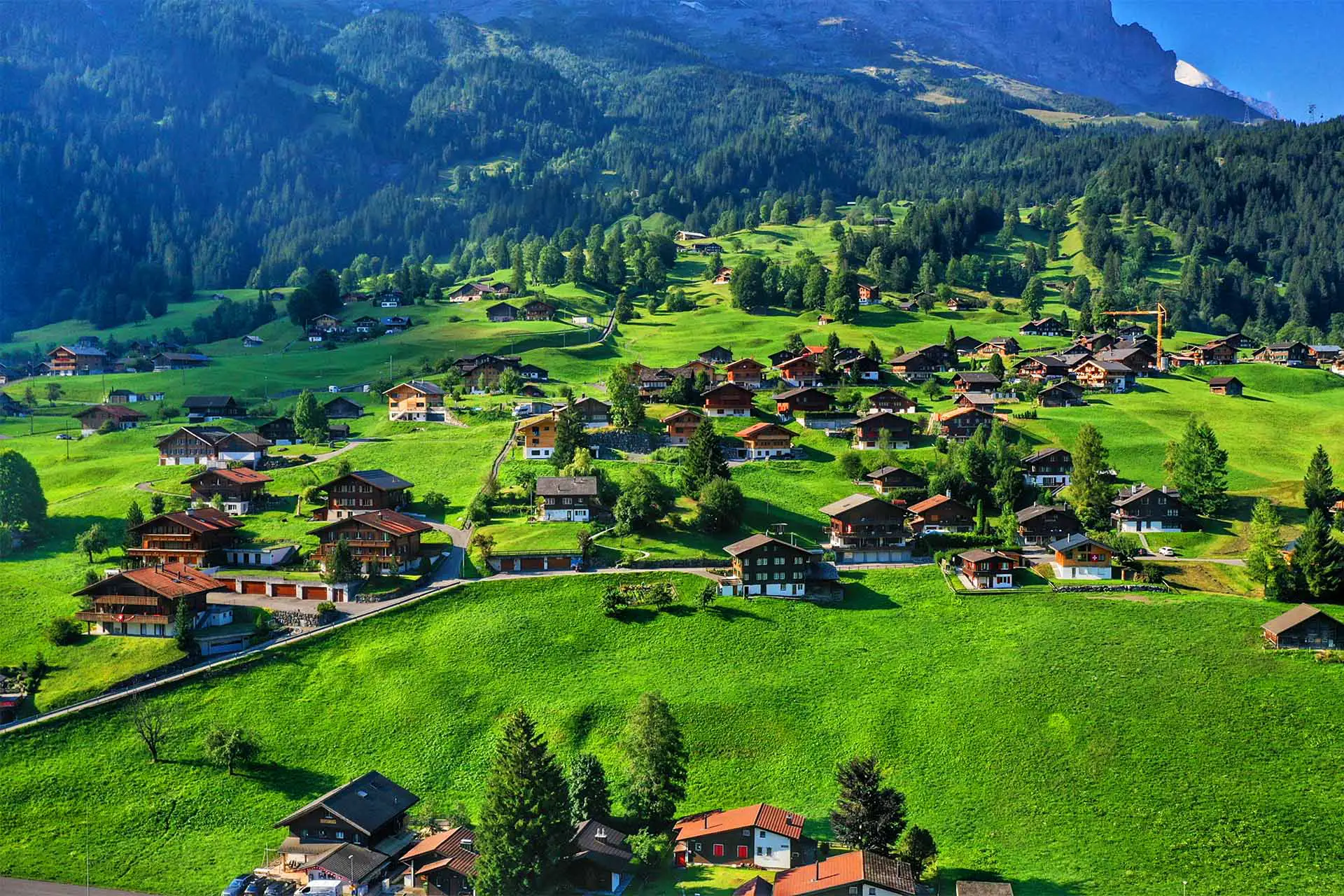 Grindelwald magnifique - un lieu à voir absolu sur la liste de chaque touriste.