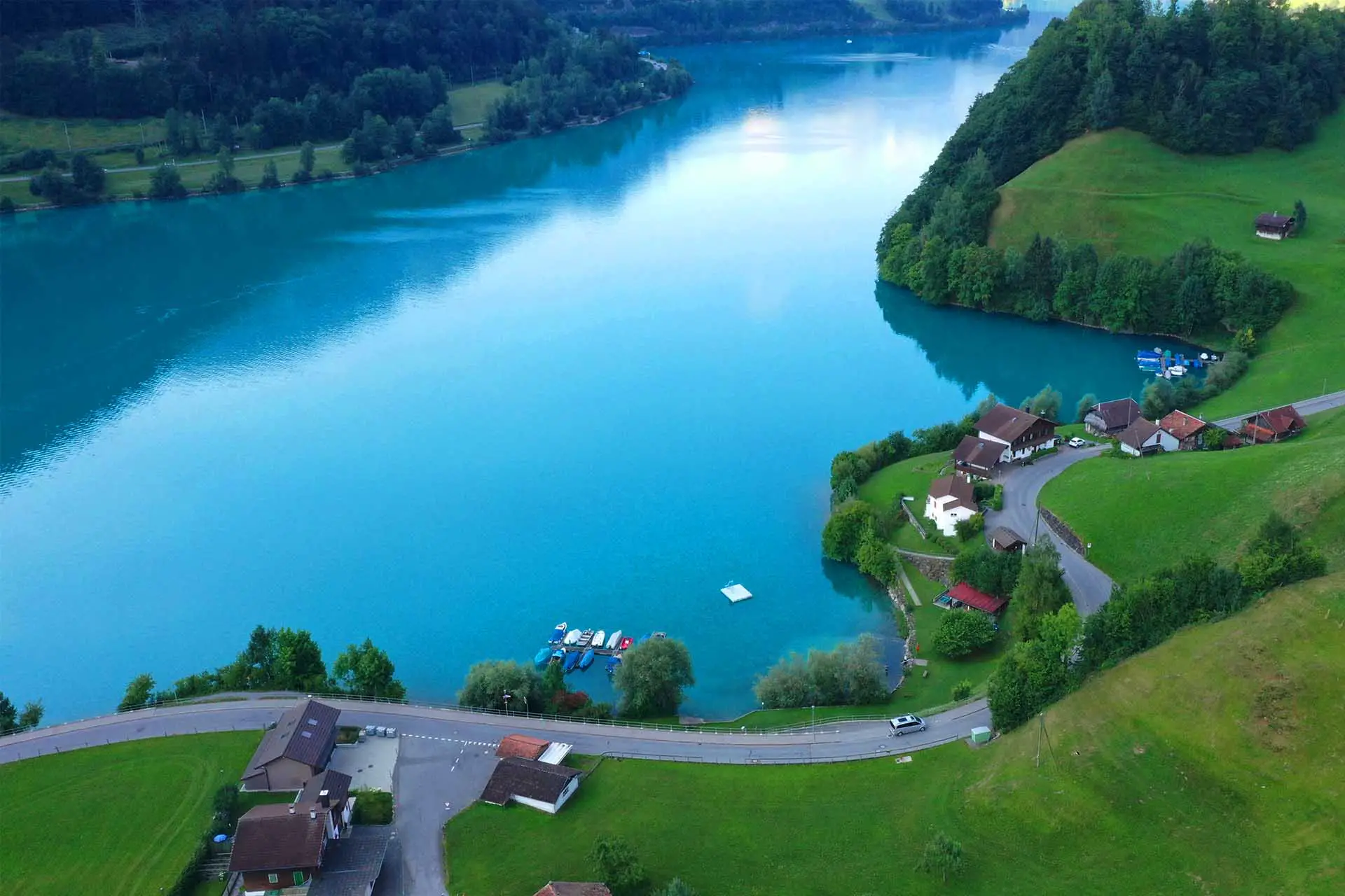 Un de nos endroits préférés en Suisse est le lac Lungernsee